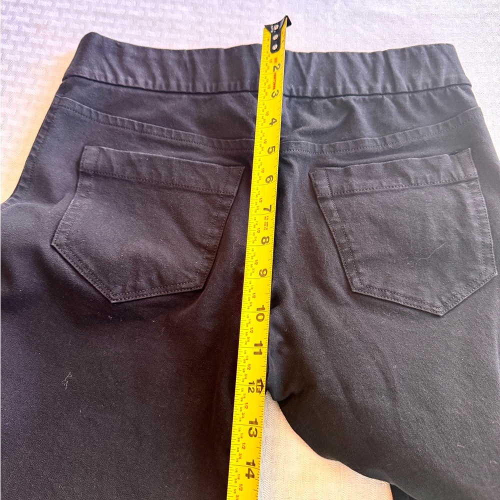 Lilly Pulitzer Black Straight Leg Pull On Trousers Pants Gold Logo Size 6 - Picture 9 of 11